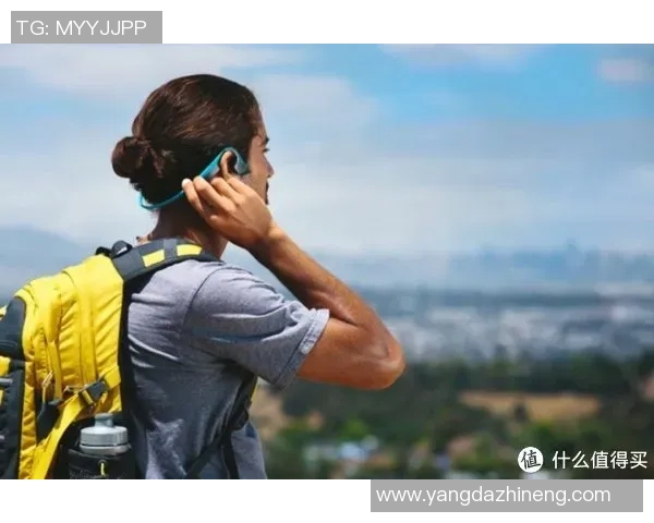 踢足球时必备的耳机选择指南让你享受激情与音乐的完美结合